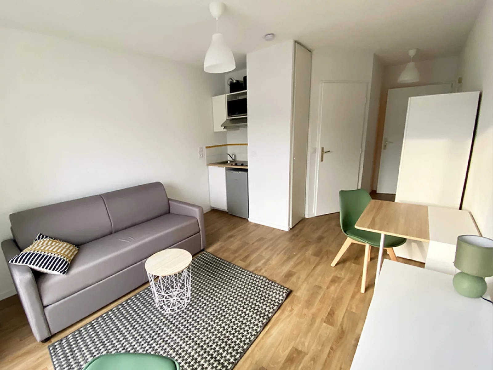 Location studio meubl 19m (Rouen - Darntal 76) 