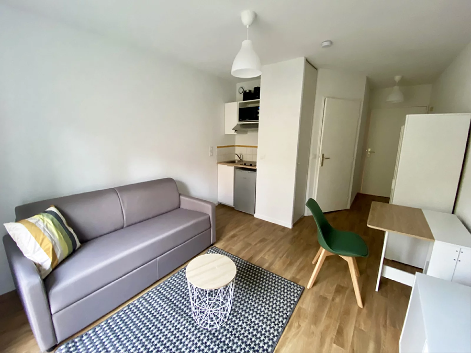 Location studio meubl 20m (Rouen - Darntal 76) 