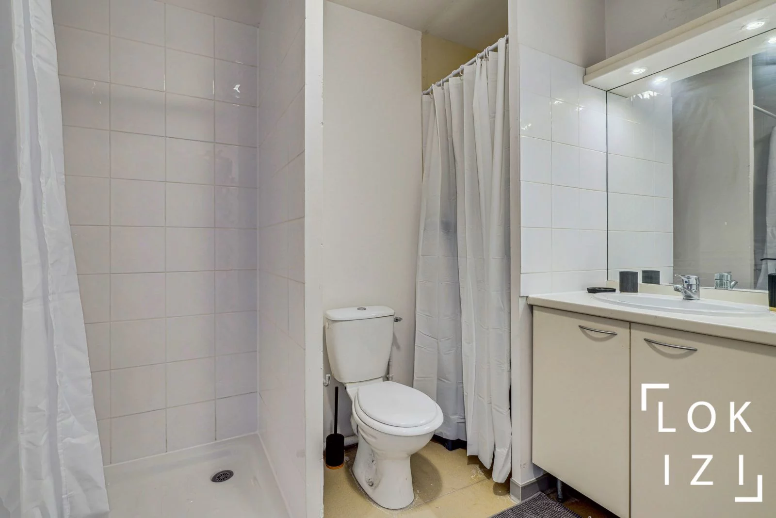 Location studio meubl 20m (Avignon - gare TGV)
