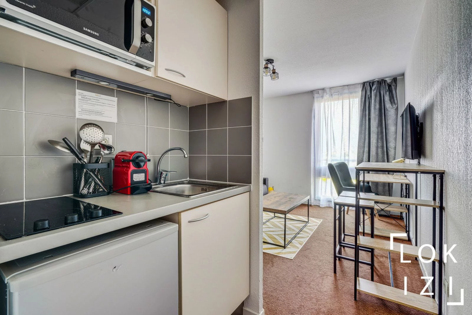 Location studio meubl 20m (Avignon - gare TGV)