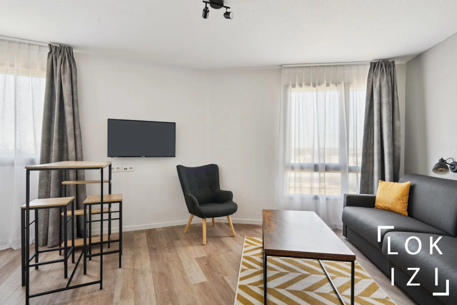 Vente studio meubl 24m (Avignon - gare TGV)