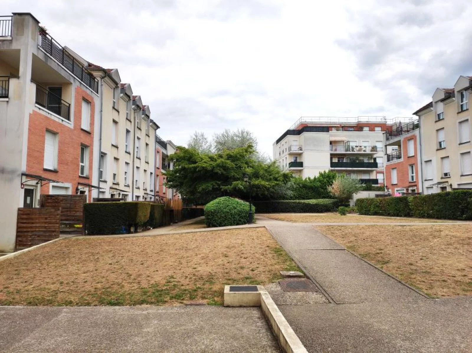 Location appartement meubl 1 pice 21 m (Paris-Est - Bry sur Marne)