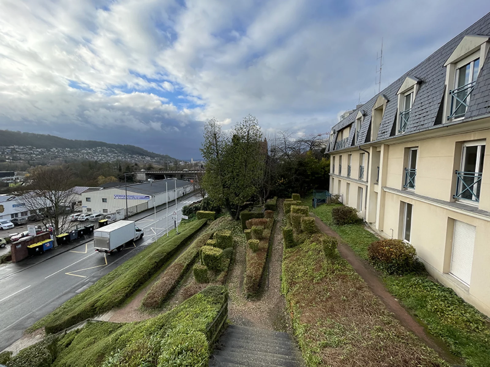 Vente studio meubl 19m (Rouen - Darntal 76) 