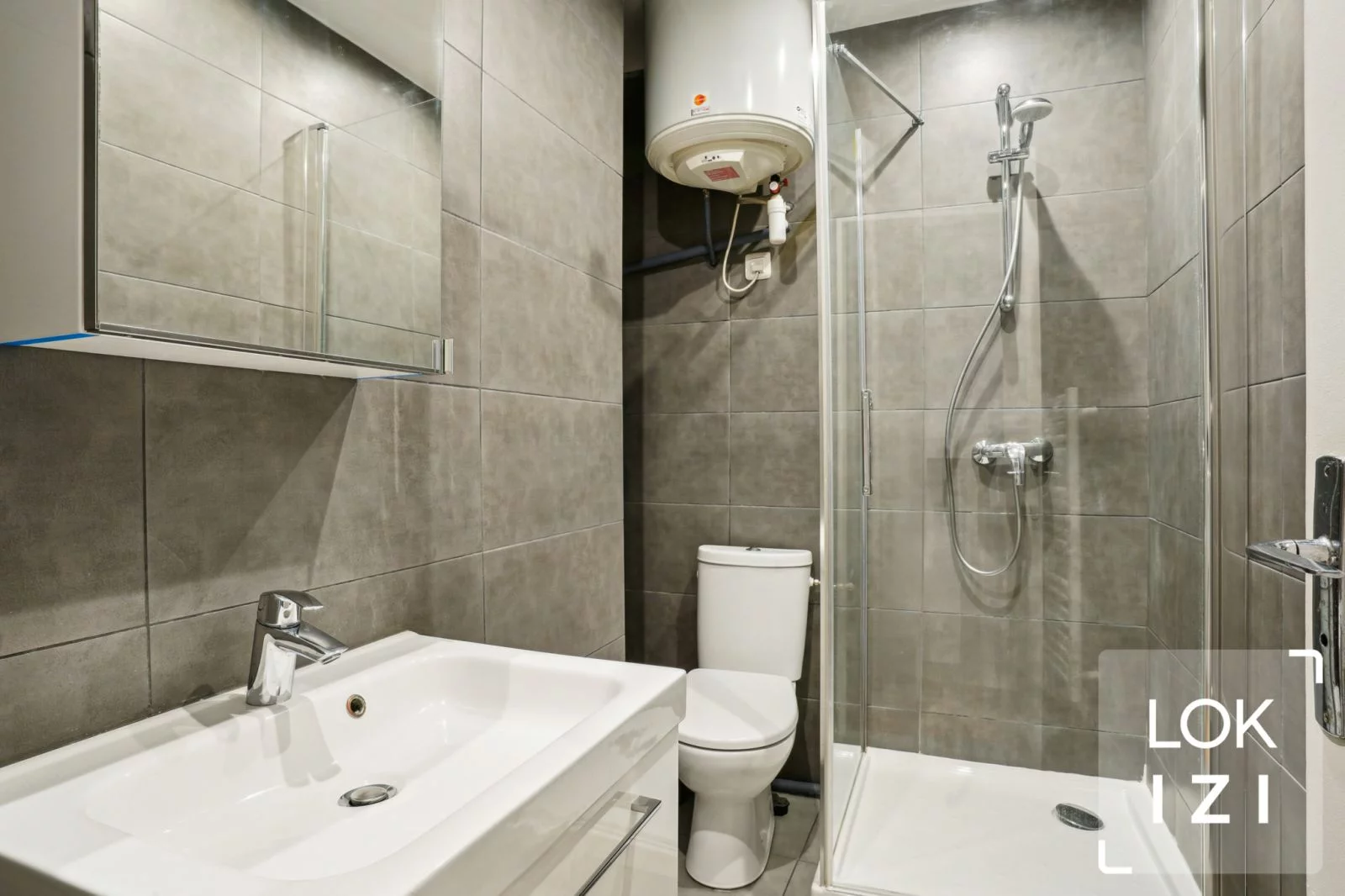 Location studio meubl 18m (Paris 9 / St Lazare)