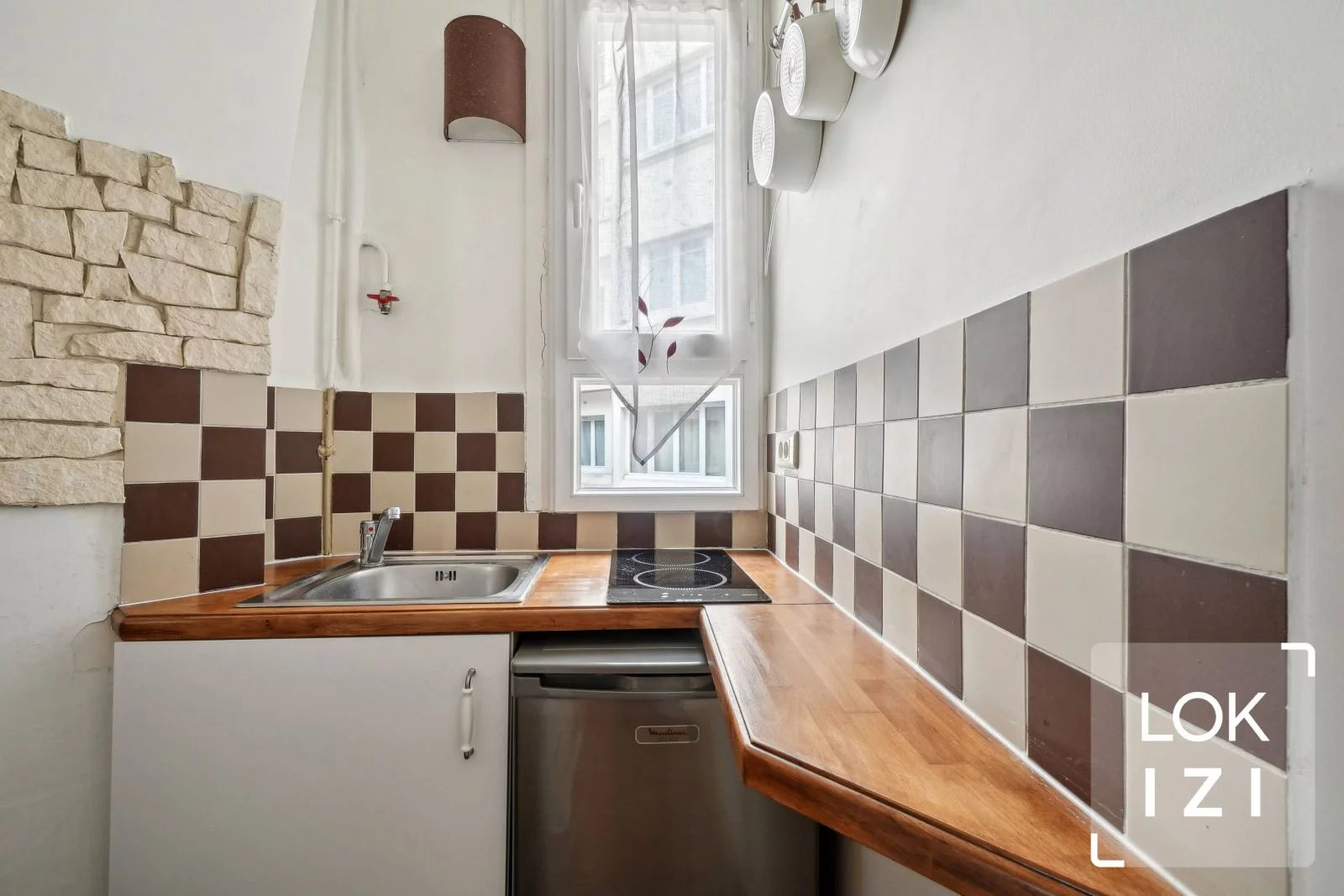 Location appartement meubl 2 pices 24m (Paris 12)