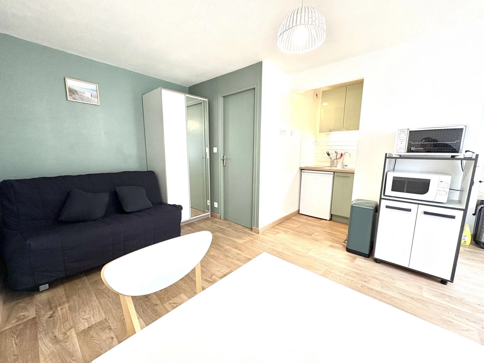 Location studio meubl 20 m (La Rochelle)