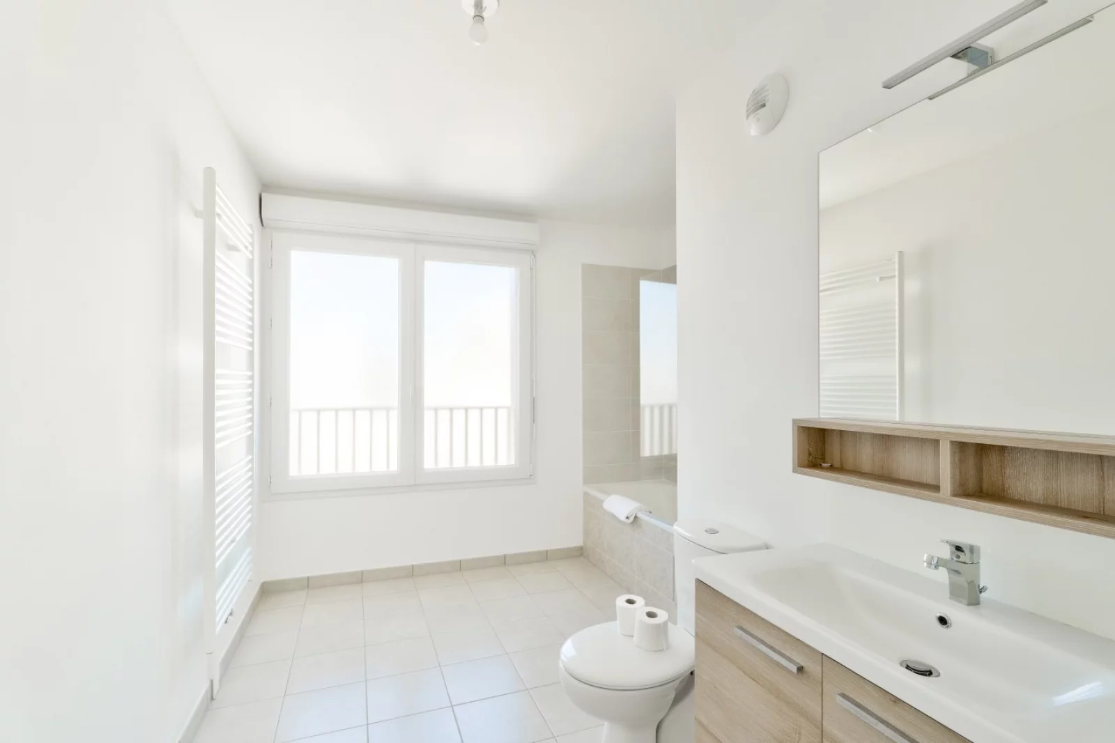 Location appartement T5 meubl 94m (Bobigny) 