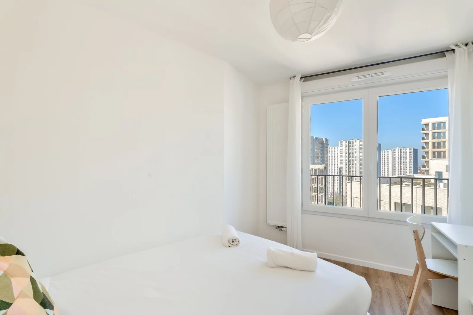 Location appartement T5 meubl 94m (Bobigny) 