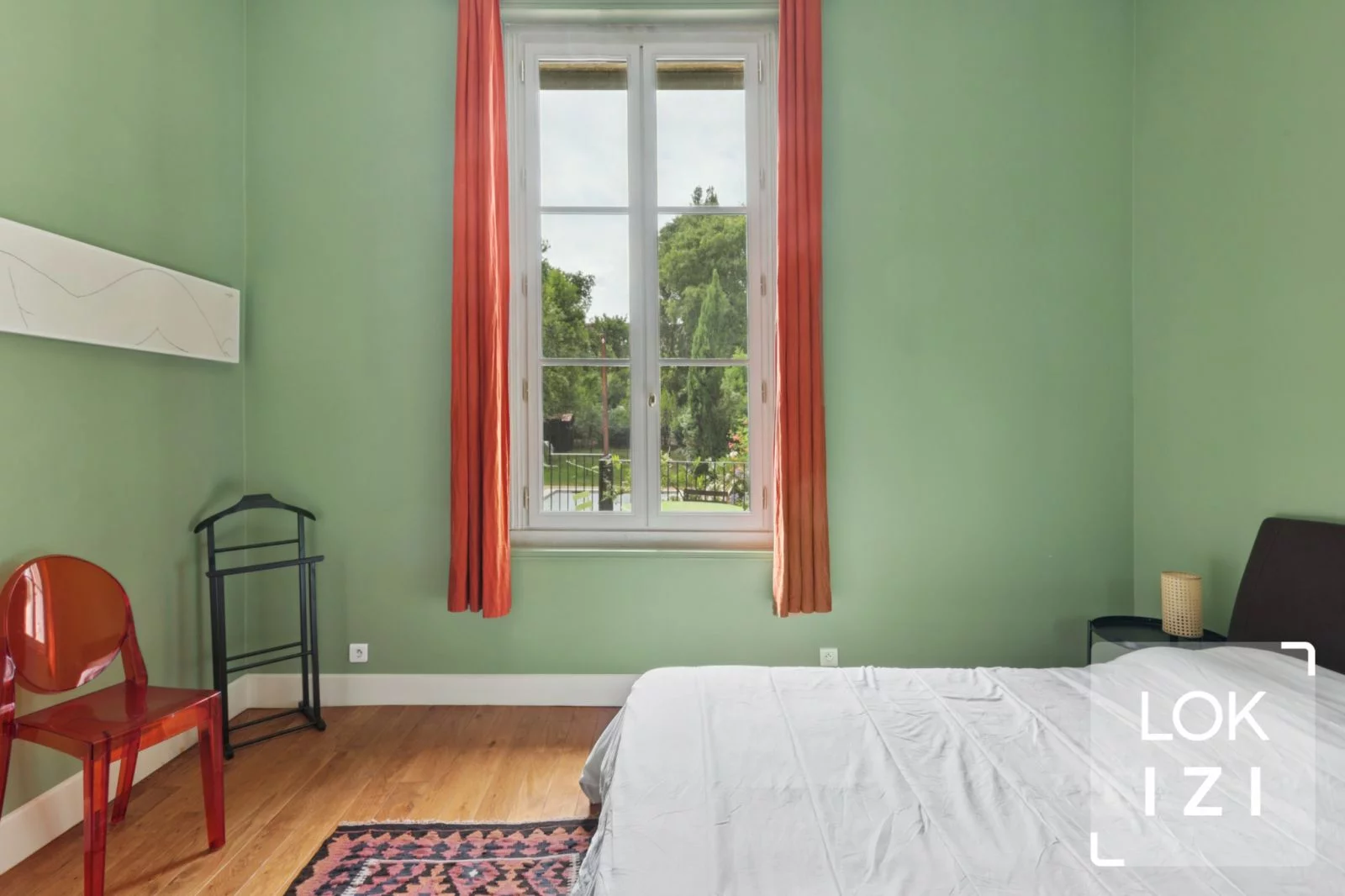 Location appartement meubl 164m 5 pices (Bordeaux centre)