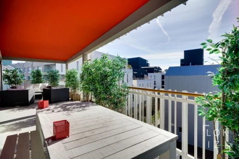 Location appartement meublé 4 pièces 101m² (Bordeaux - Bassins à flot)