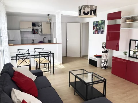 Location appartement meublé 3 pièces 66m² (Bordeaux - Chartrons)
