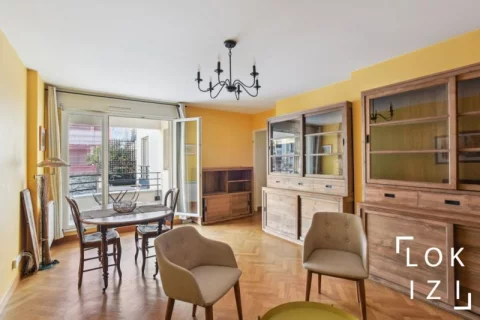 Location appartement meublé 2 pièces 47m² (Paris 11)